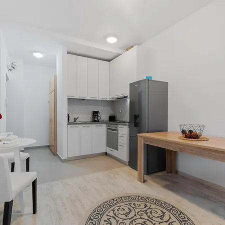 Apartment Gvitown Vitan
